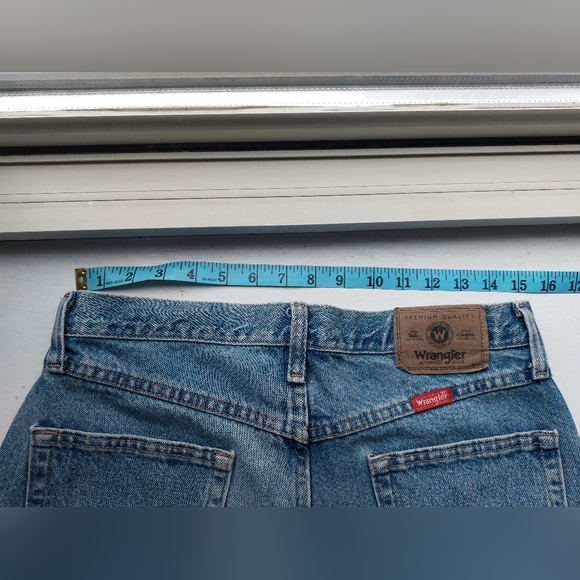 Wrangler Jean Shorts - Picture 6 of 10